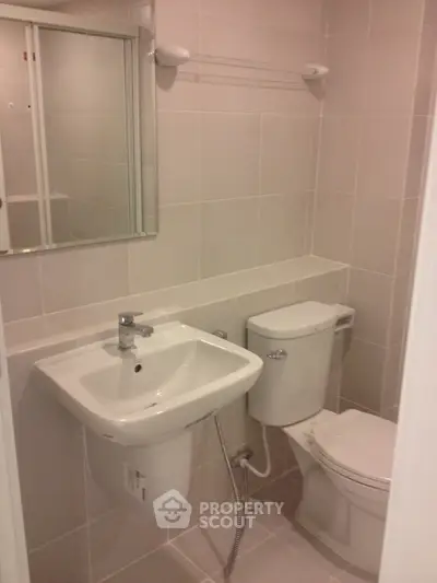  2 Bedrooms Condo at Elements Srinakarin-2