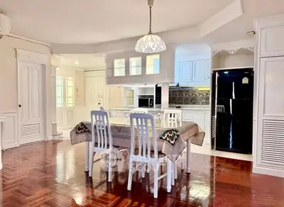 image_rental-30752950