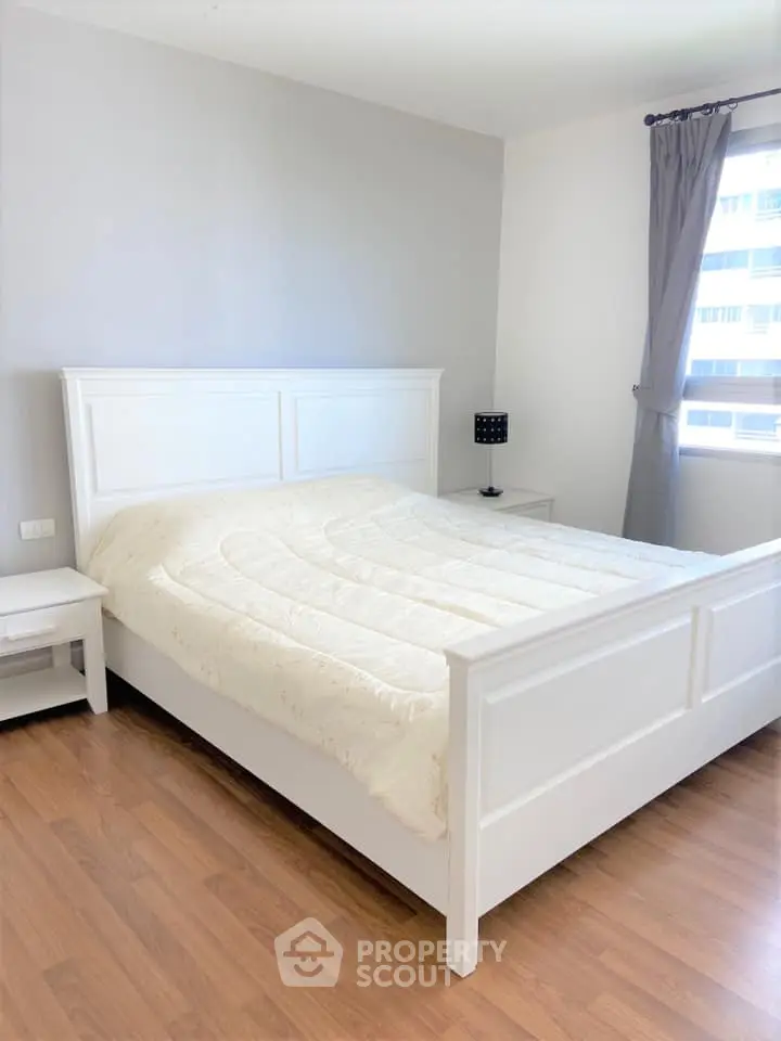  1 Bedroom Condo at The Clover Thonglor Residence-1