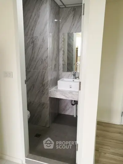  2 Bedrooms Condo at Taiping Towers Sukhumvit 63-3