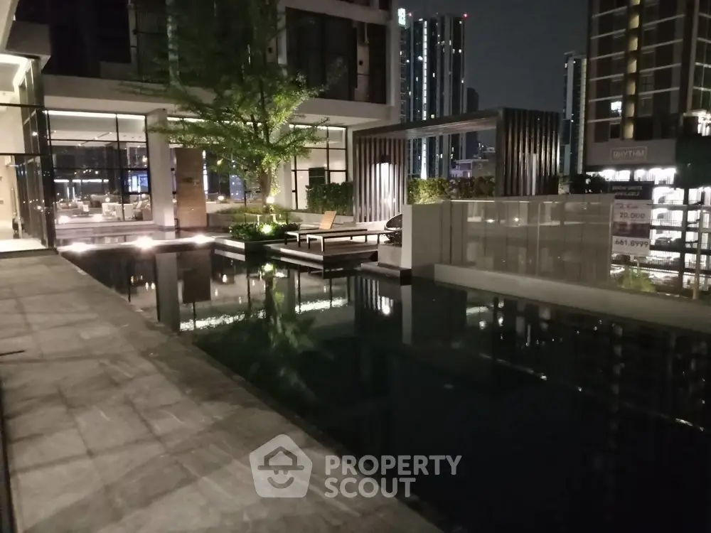  1 Bedroom Condo at Chewathai Residence Asoke-1