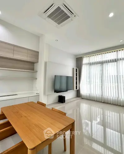 Screenshot 2025-11-13 112105.png