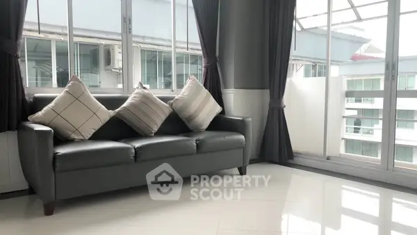 image_rental-5266369