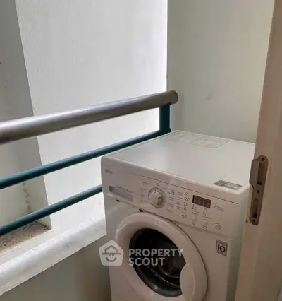 Screenshot 2569-03-25 at 22.26.27.jpg