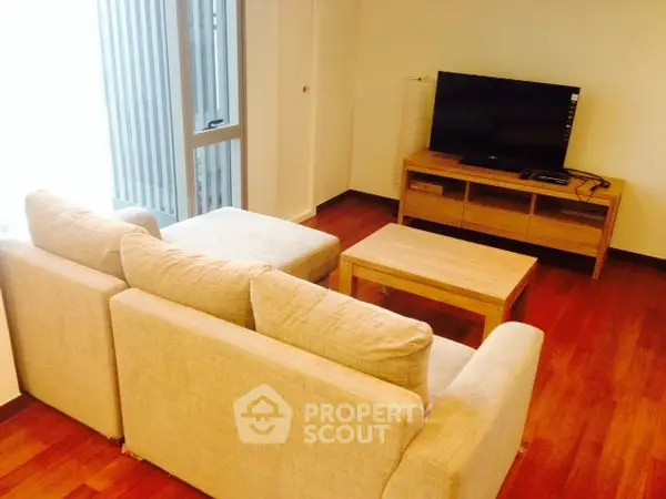 image_rental-5254359