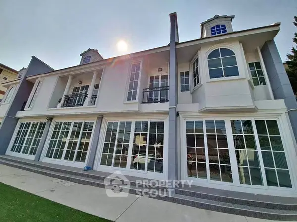 image_rental-30494954