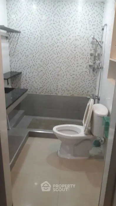  1 Bedroom Condo at Ratchada Pavilion Condominium-2