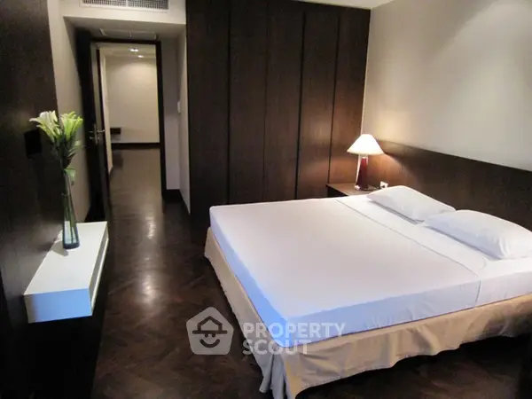 image_rental-5258681