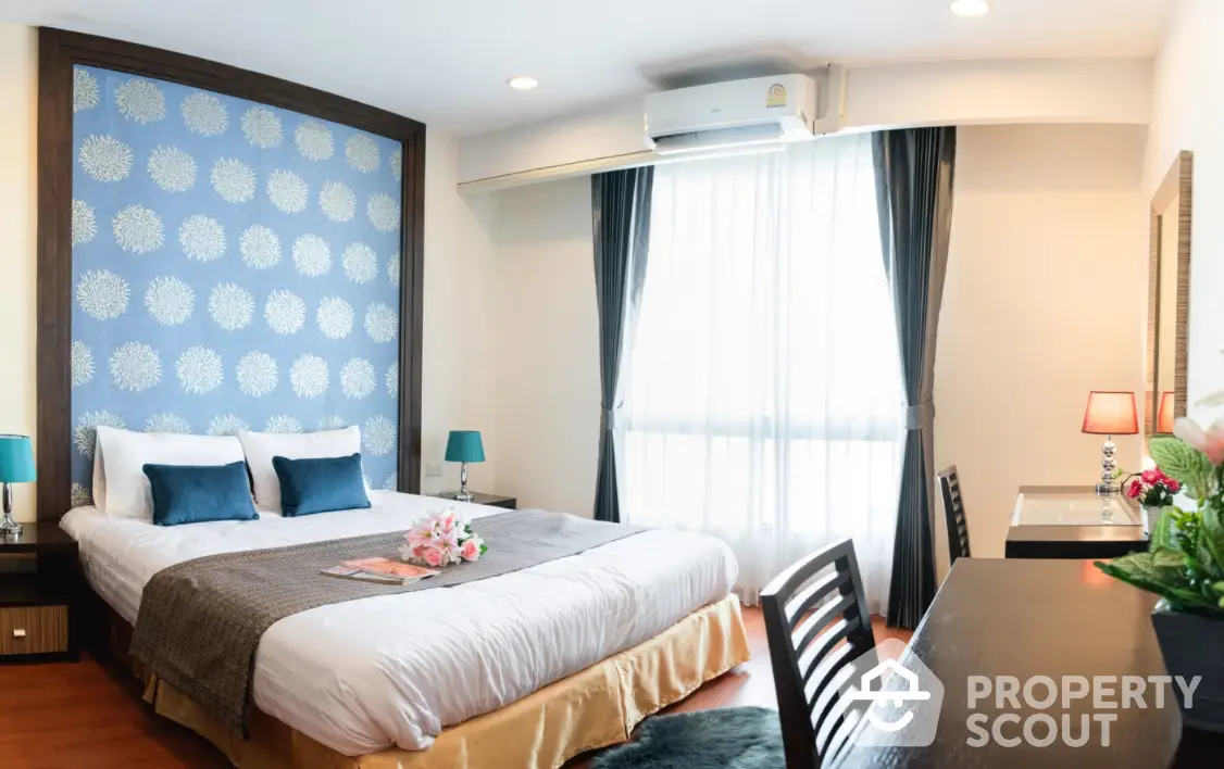  2 Bedrooms Serviced Apartment at Sarin Suites Sukhumvit Bangkok-1