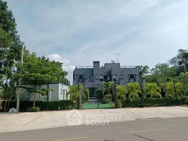 image_rental-27136871