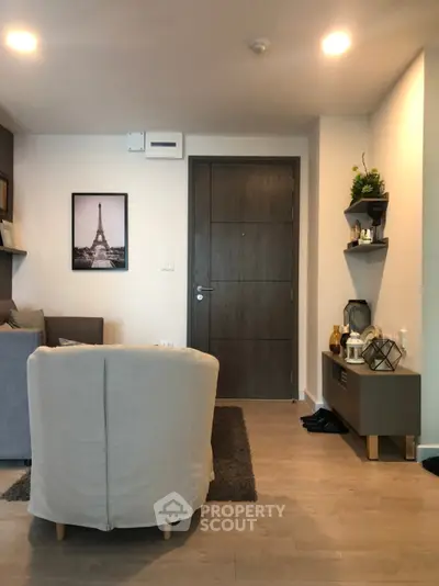 Cozy living room with modern decor and wooden flooring