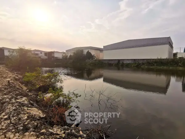 image_rental-24711771