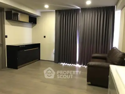 2 Bedrooms Condo at Klass Sarasin Rajdamri-3