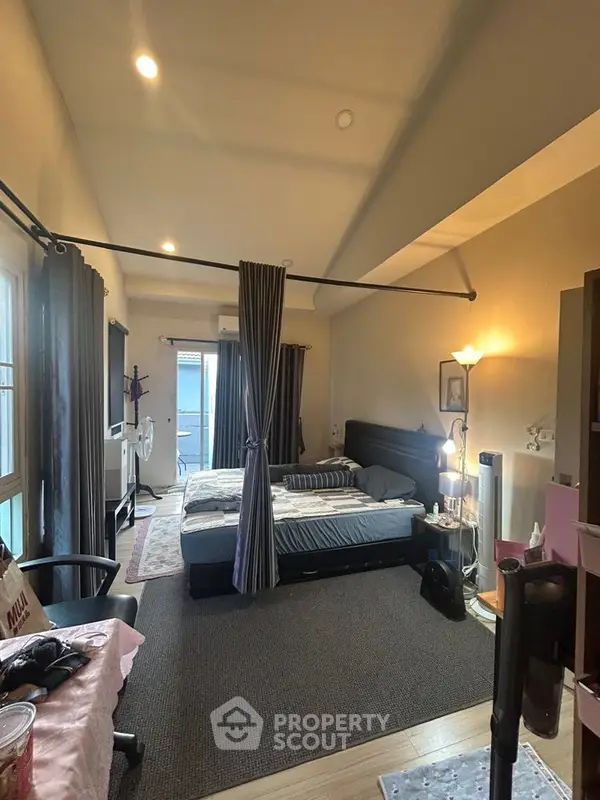 image_rental-27156723