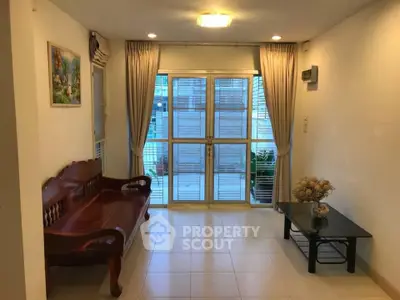 image_rental-27703942