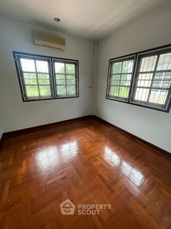 image_rental-13251608