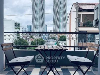Fully Furnished 3 Bedrooms Apartment at Sissy Place-5