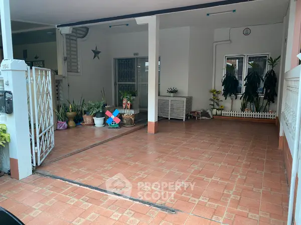 image_rental-8232324