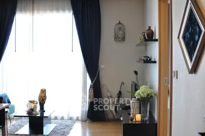 Fully Furnished 1 Bedroom Condo at Siri At Sukhumvit-3