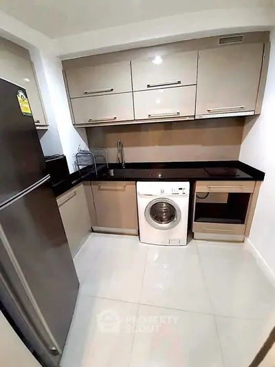  2 Bedrooms Condo at The Crest Sukhumvit 49-2