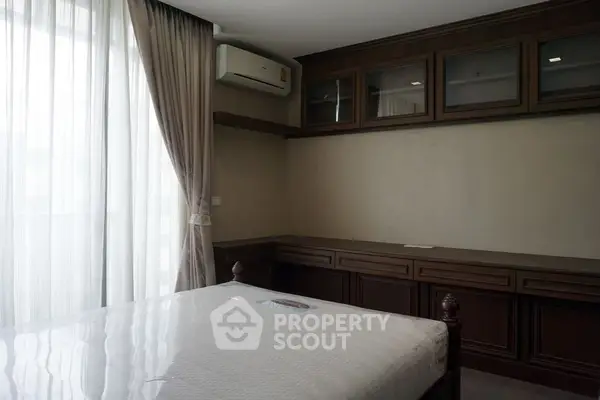 image_rental-4330814