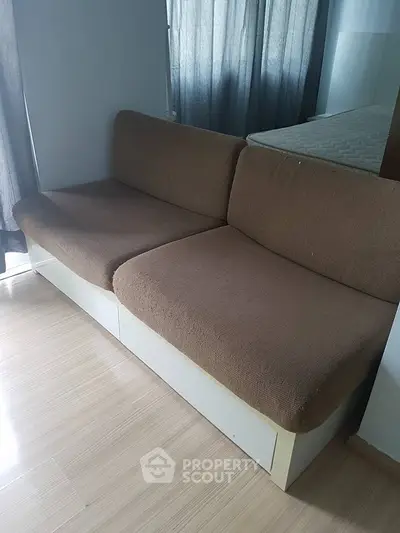 image_rental-6461759