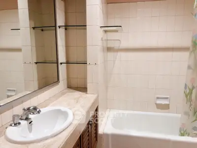  2 Bedrooms Condo -4