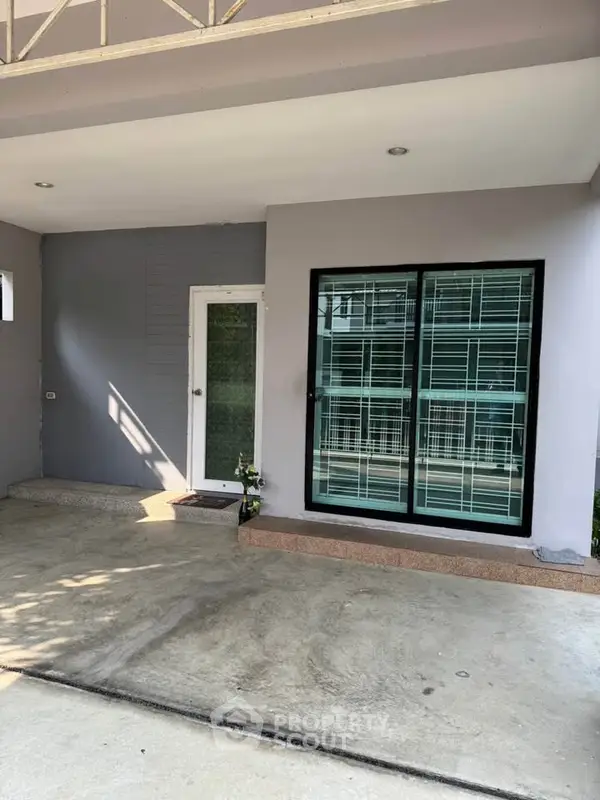 image_rental-28870503