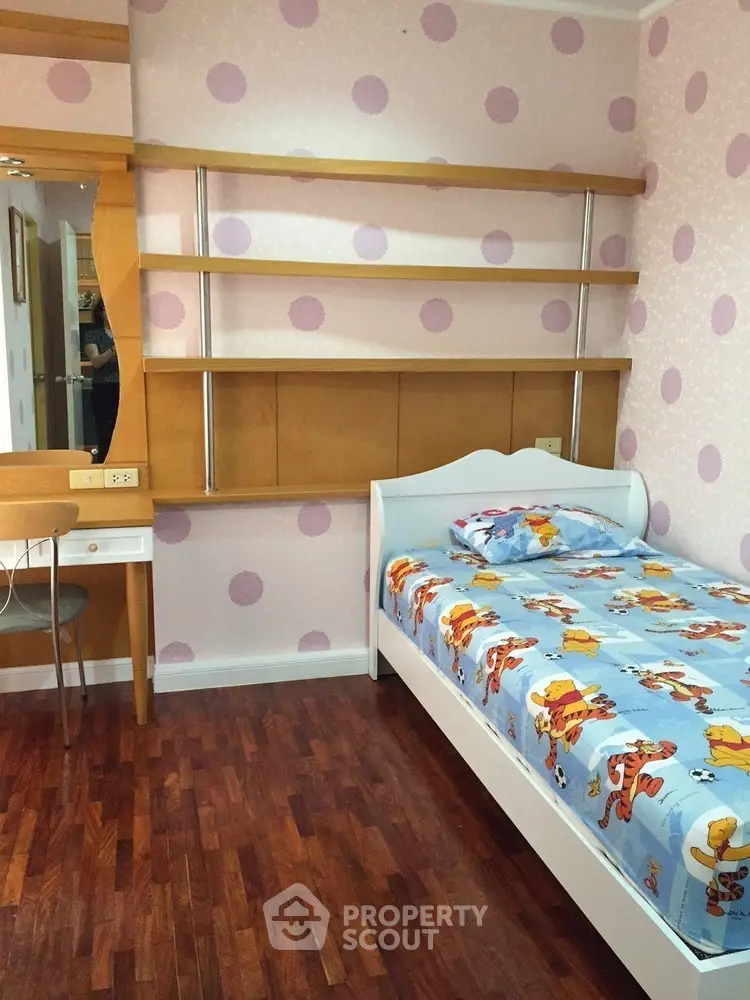  2 Bedrooms Condo at Pathumwan Resort-1