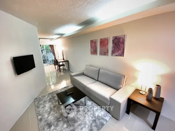 image_rental-5964871