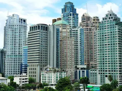 Stunning skyline view of modern high-rise buildings in a bustling urban area.