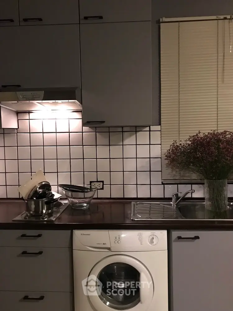  1 Bedroom Condo -1