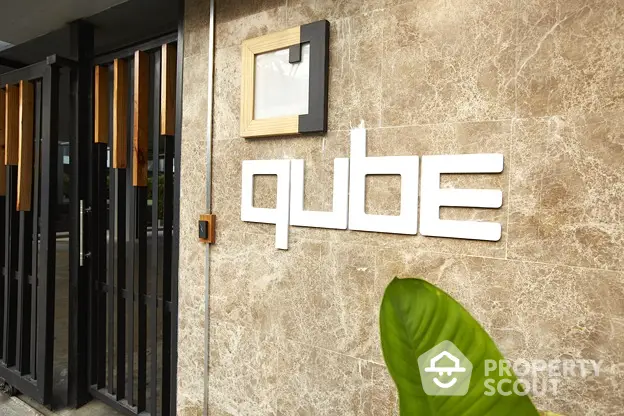 Fully Furnished 2 Bedrooms Apartment at Qube Suites Sukhumvit 46-1