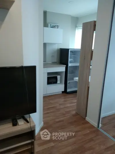  1 Bedroom Condo at Lumpini Place Rama 9 Ratchada Phase 1 2-4