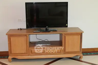 Fully Furnished 3 Bedrooms Apartment at Baan Thirapa Apartment-4