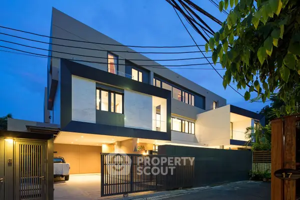 image_rental-11872793