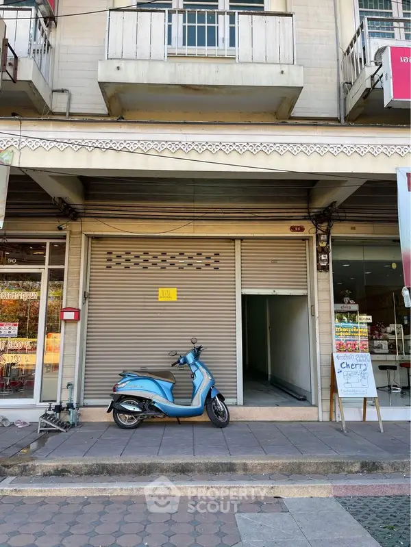 image_rental-13710639