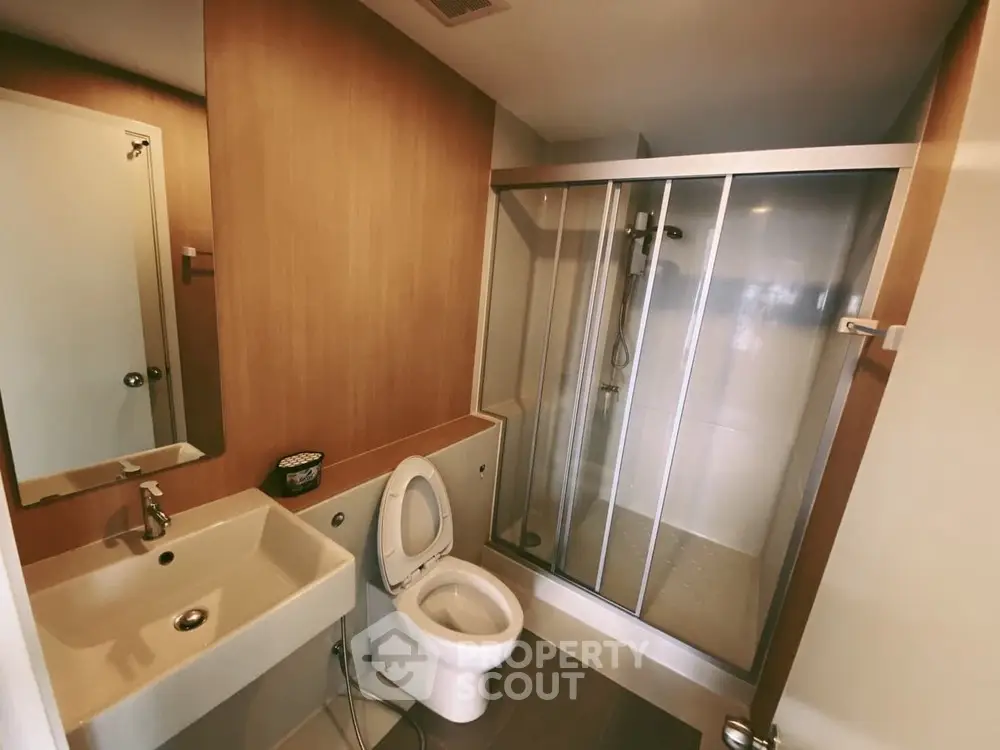  1 Bedroom Condo at Aspire Sathorn Thapa-1