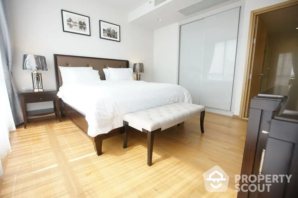  3 Bedrooms Condo at Hyde Sukhumvit 13 Condominium-1