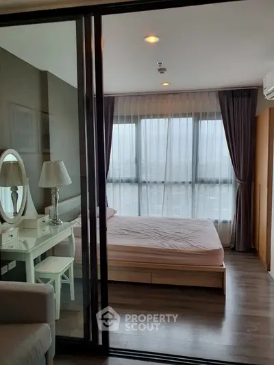 1 Bedroom Condo at The Base Park East Sukhumvit 77-4