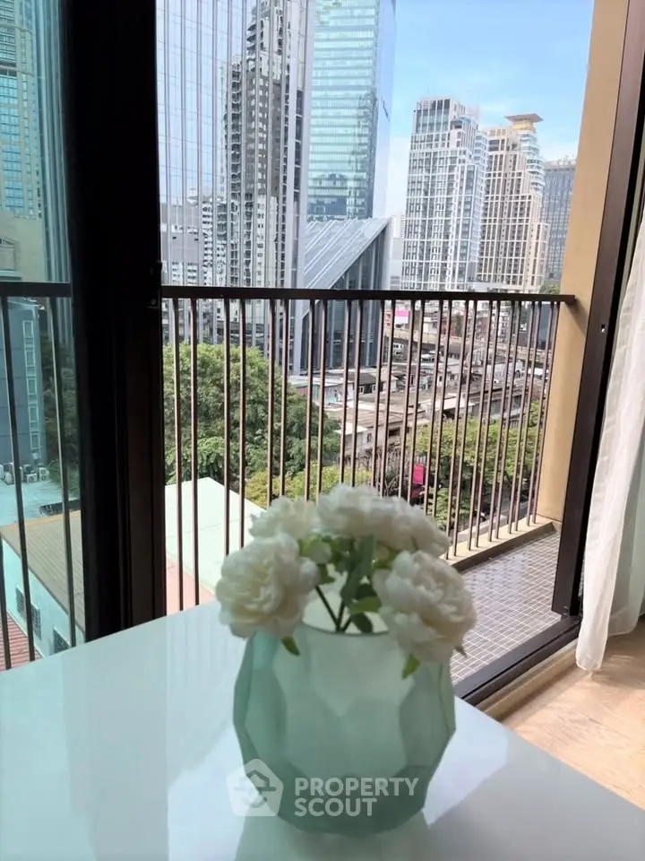 Modern apartment with stunning city view and elegant decor