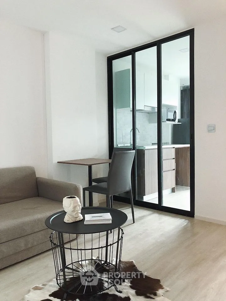 Fully Furnished 1 Bedroom Condo at Atmoz Ladprao 71-1