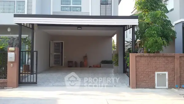 image_rental-5635095