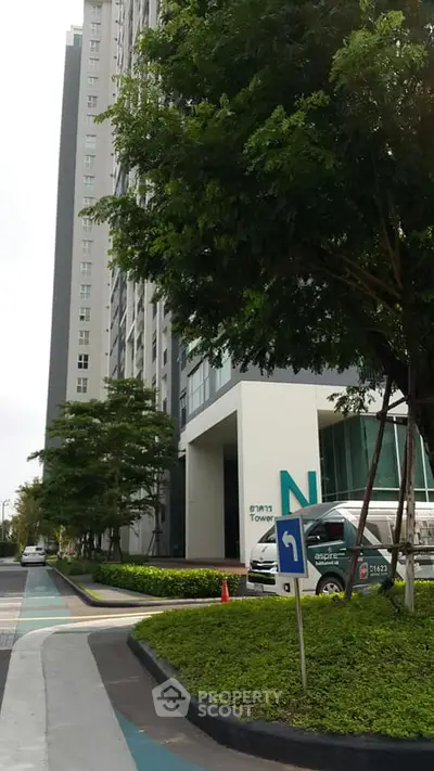 Fully Furnished 1 Bedroom Condo at Aspire Sukhumvit 48-5