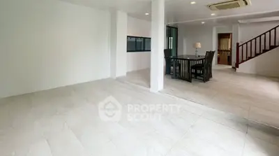 image_rental-31556492