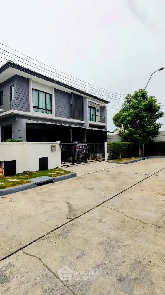 image_rental-12059770