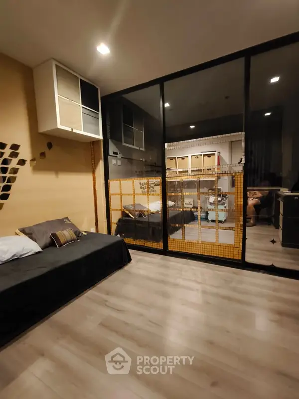 image_rental-28167638