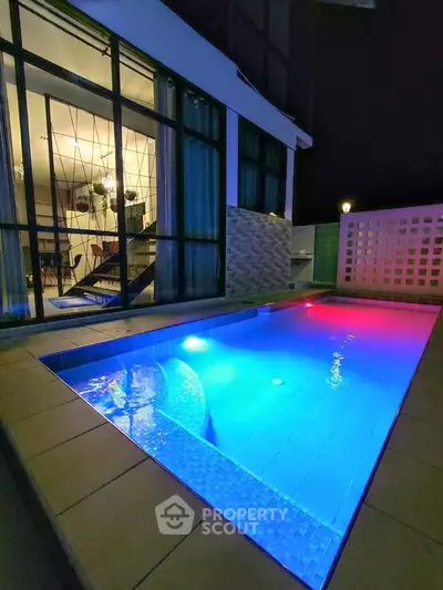 image_rental-27903895