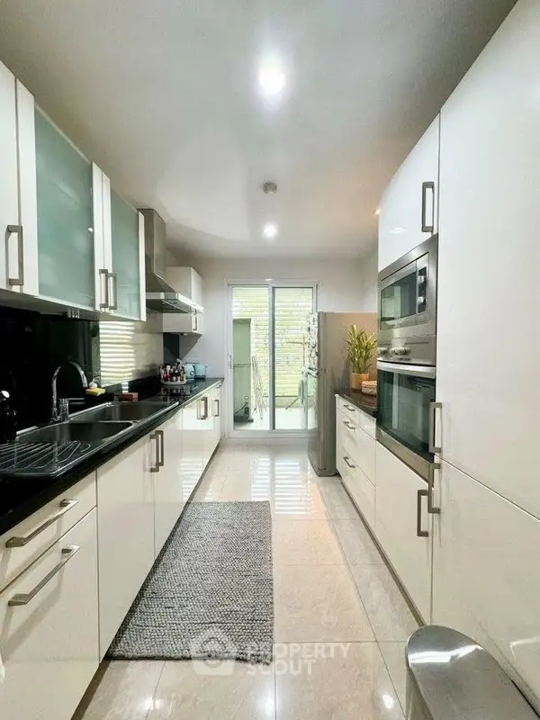 image_rental-29646402