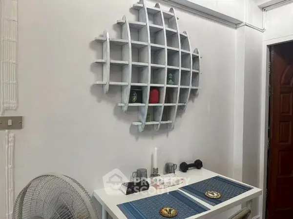 image_rental-28838214